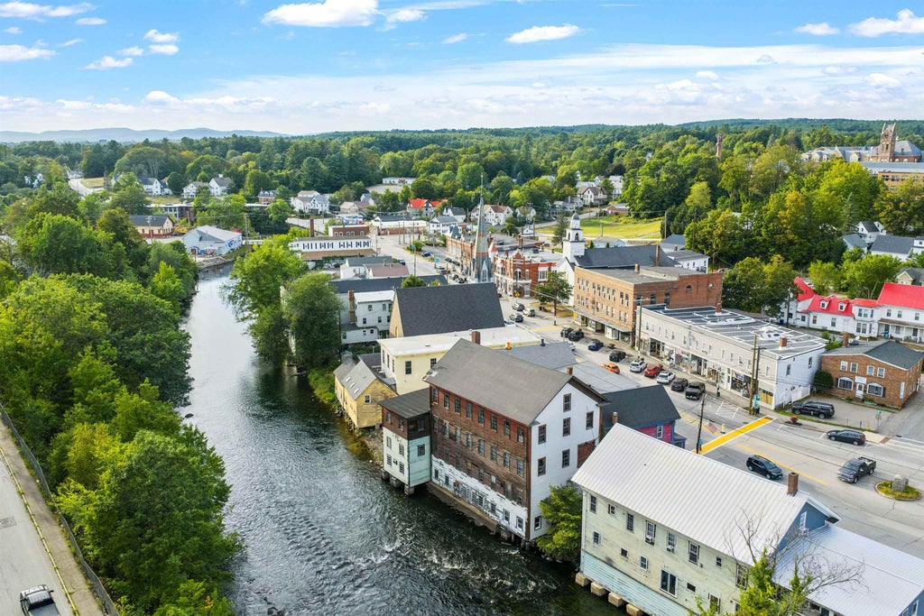 Photo of 260 Main Street, Tilton, NH 03276 (MLS # 5057981)