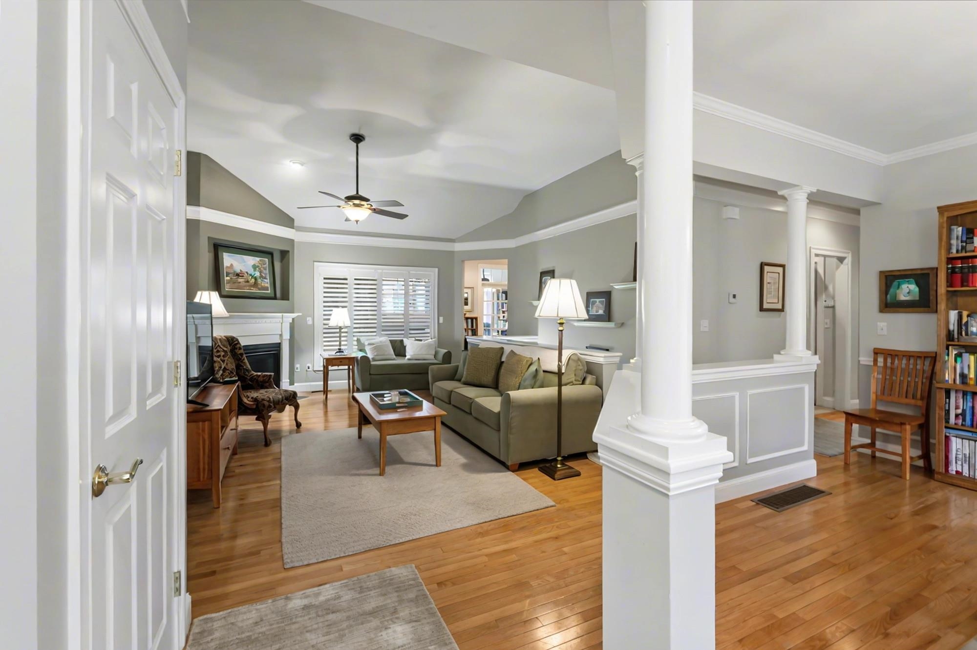 4 Reserve Way