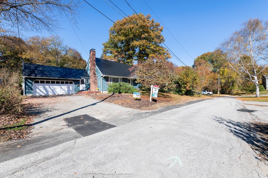 Photo of 1 Langdon Park Road, Plymouth, NH 03264 (MLS # 5106966)