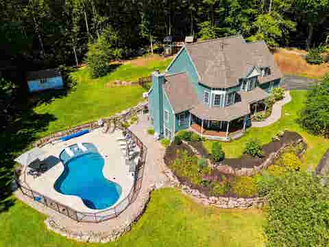 Photo of 6 Harrington Drive, Merrimack, NH 03054 (MLS # 5106348)