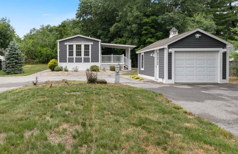 Photo of 3 Bay Street, Hudson, NH 03051 (MLS # 5098754)