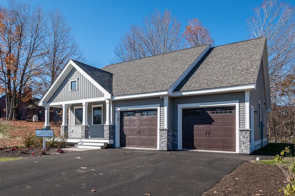 Photo of 33 Edgewater Drive, Brentwood, NH 03833 (MLS # 5107944)