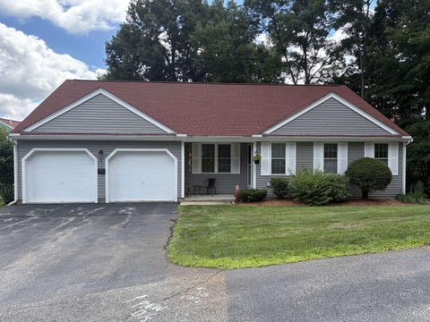 Photo of 4 Ivy Lane, Nashua, NH 03063 (MLS # 5105799)