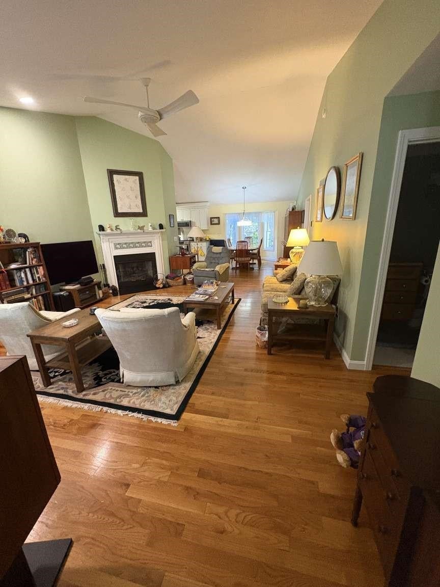 4 Ivy Lane