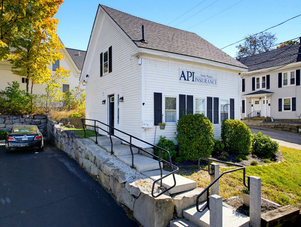 Photo of 873881 Union Avenue, Laconia, NH 03246 (MLS # 5114038)