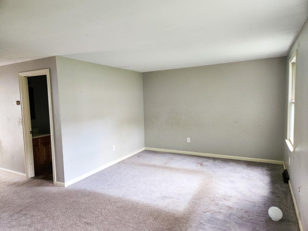 Photo of 24 Andover Down, Nashua, NH 03063 (MLS # 5112087)