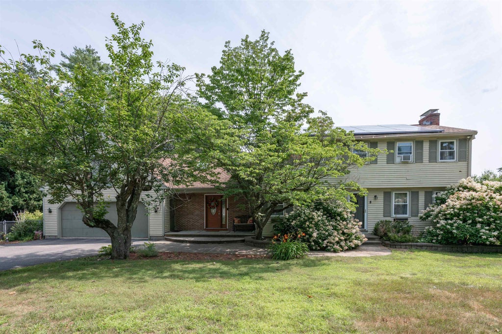 Photo of 8 Sullivan Road, Hudson, NH 03051 (MLS # 5101317)