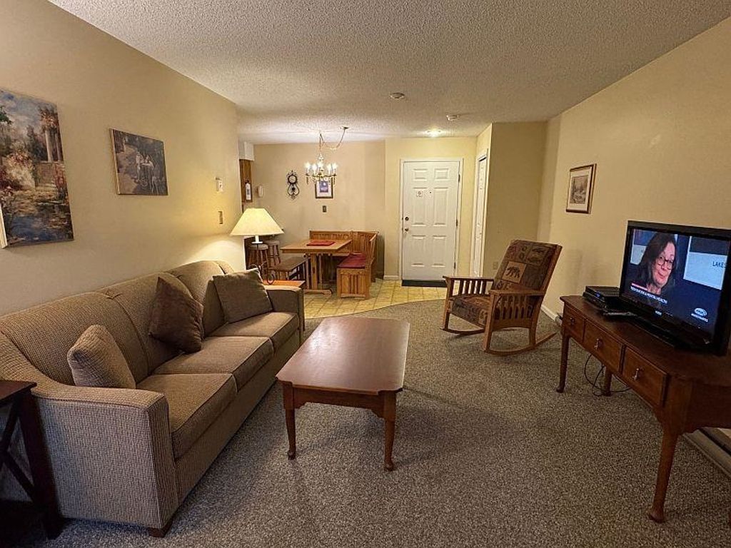 Photo of 227 Main Street #235, Lincoln, NH 03251 (MLS # 5091411)