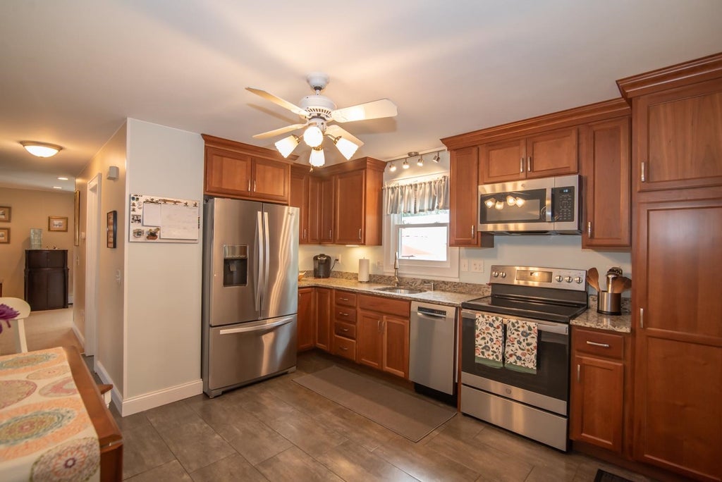 Photo of 94 Blackstone Street, Manchester, NH 03103 (MLS # 5104552)