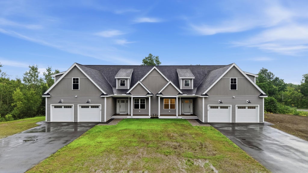 Photo of 10 Oakland Ridge Road #11, Pelham, NH 03076 (MLS # 5114076)