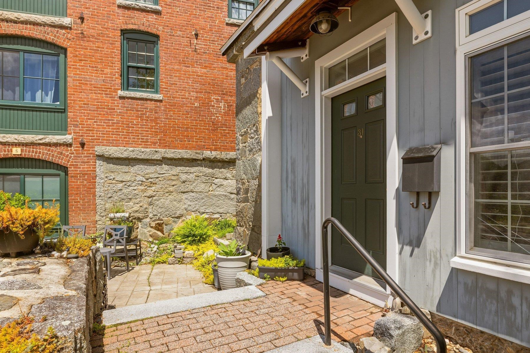 6 Bay Road 31