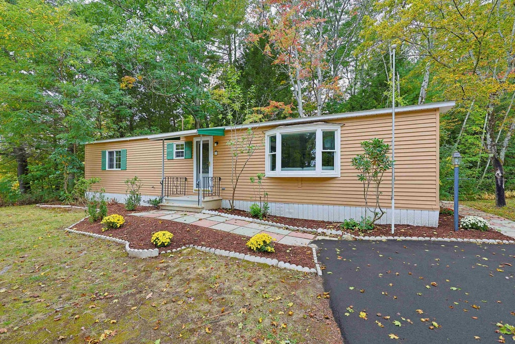 Photo of 2 Pleasant Valley Road, Dover, NH 03820 (MLS # 5112880)