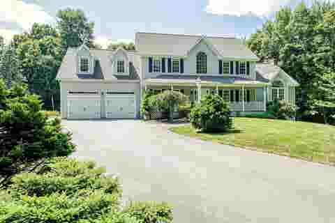 Photo of 216 Kennedy Hill Road, Goffstown, NH 03045 (MLS # 5100169)