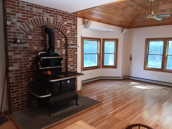 Photo 1 of 34 — 220 Grandview Road, Conway, NH 03818