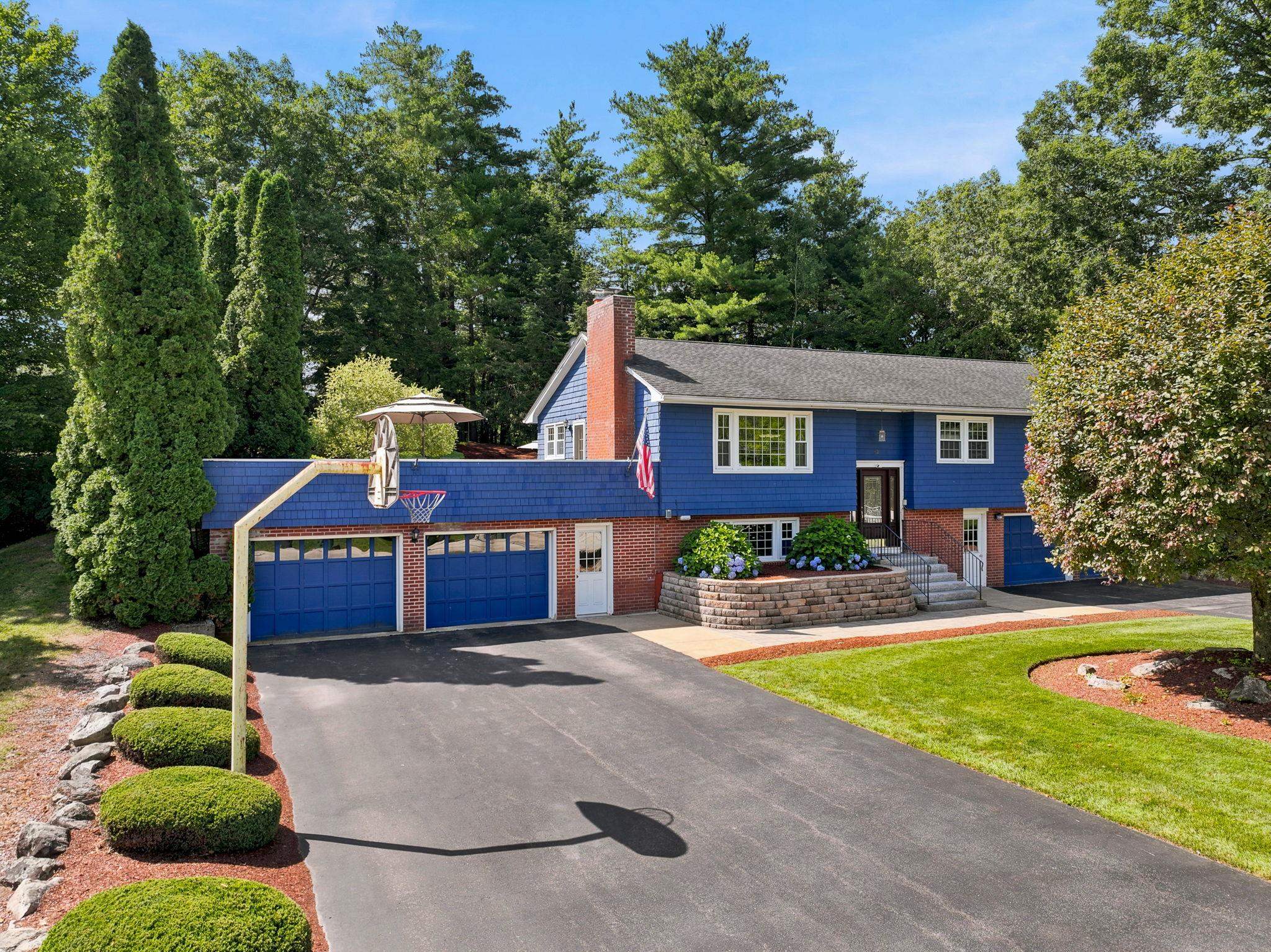 12 Deerhaven Drive