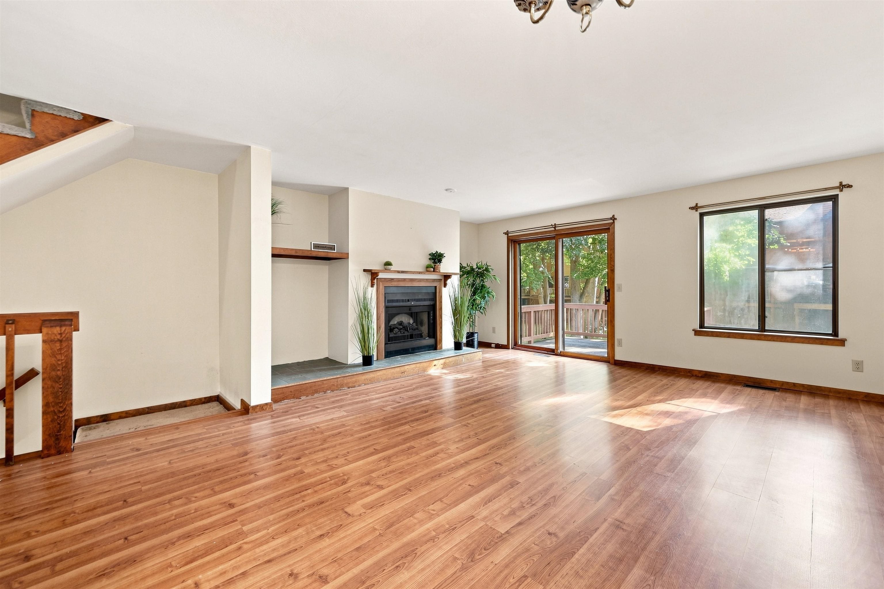 23 Dunvegan Woods Drive