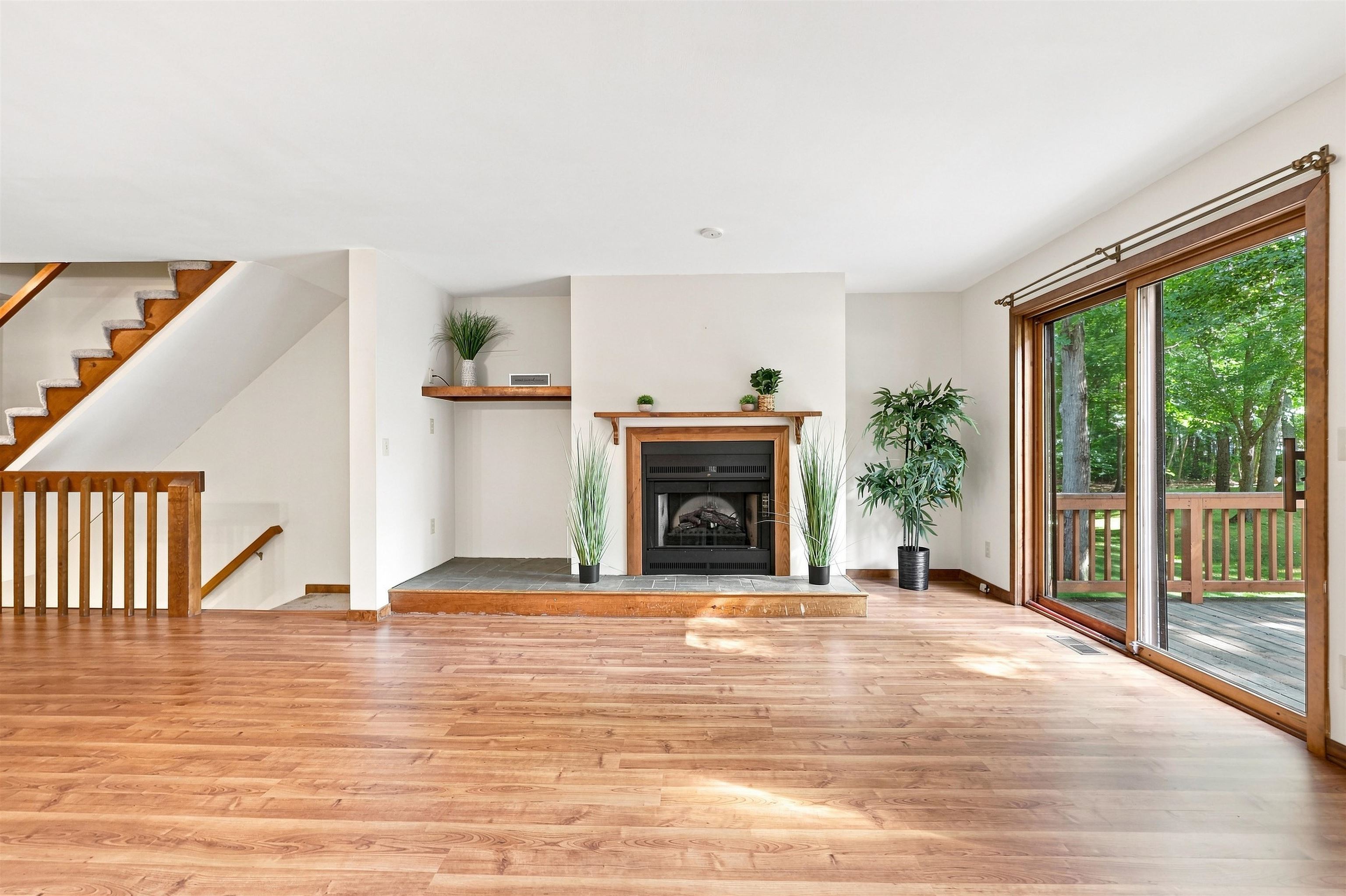 23 Dunvegan Woods Drive