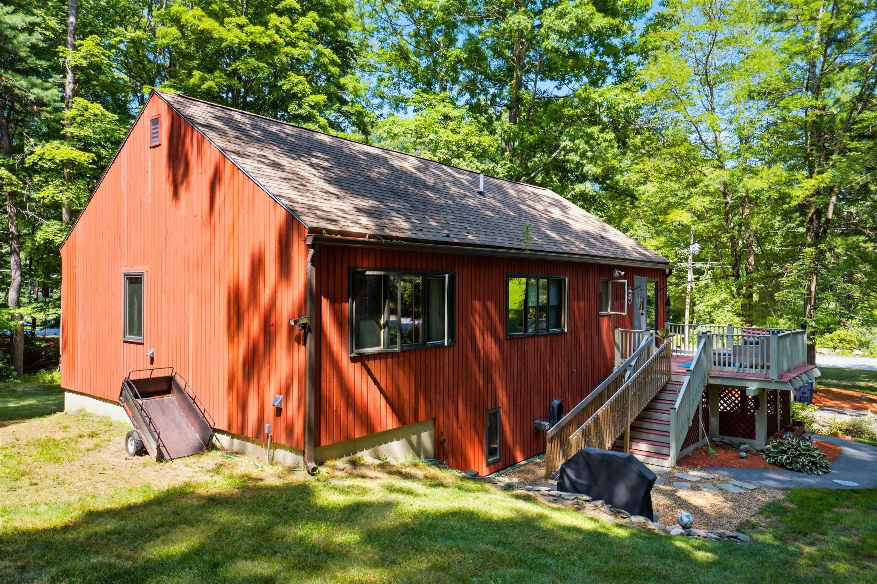 17 Redfield Circle