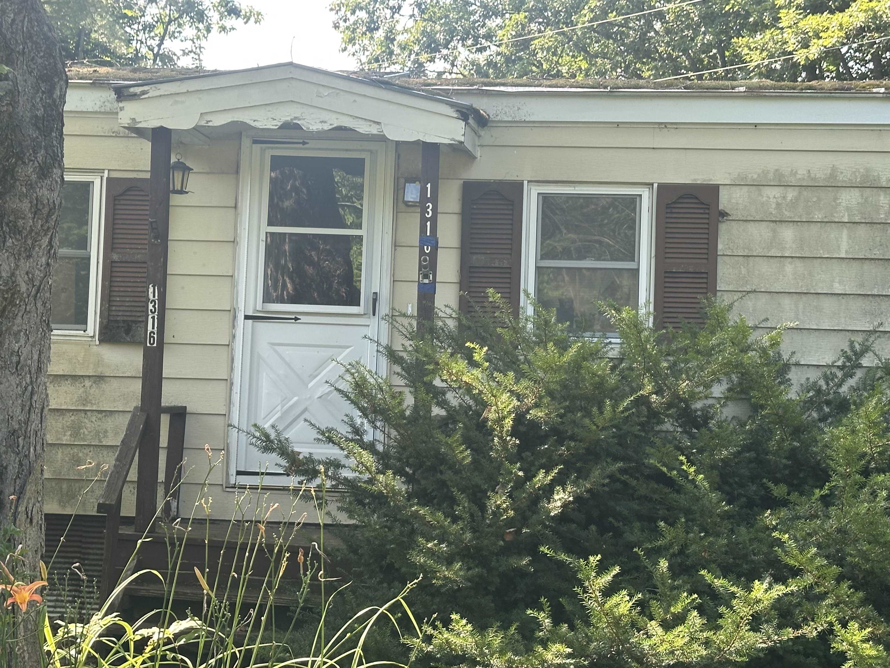 1316 Lake Dunmore Road