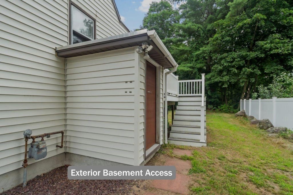 Photo of 36 E Dunstable Road, Nashua, NH 03060 (MLS # 5104191)