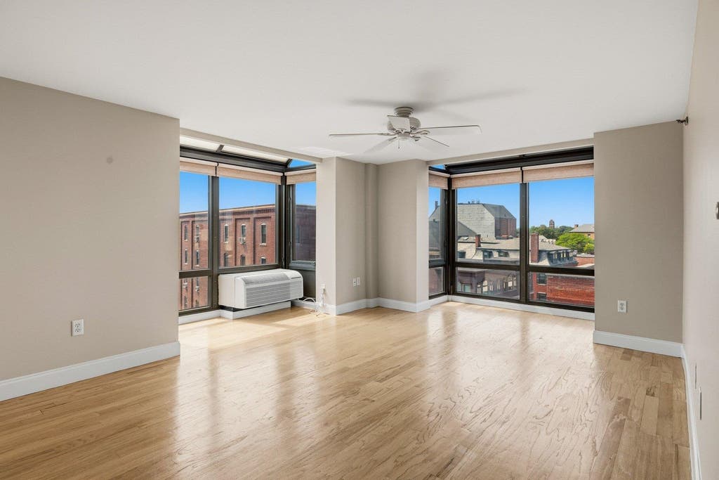 Photo of 55 Congress Street #702, Portsmouth, NH 03801 (MLS # 5103083)
