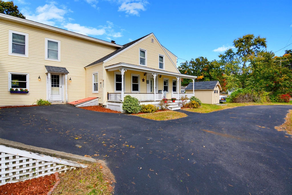 Photo of 185 Elm Street, Goffstown, NH 03045 (MLS # 5113115)