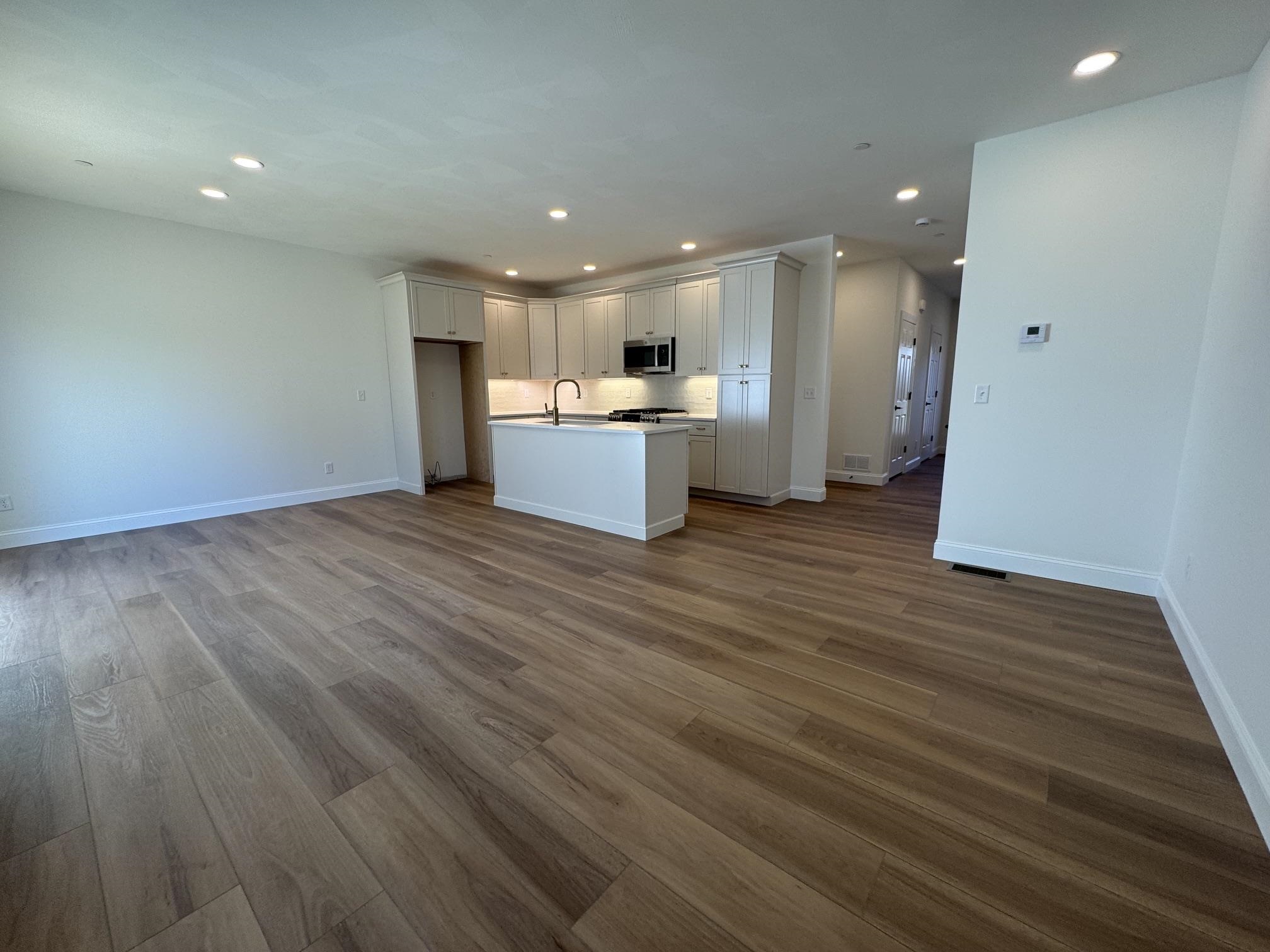 7C Dearborn Circle