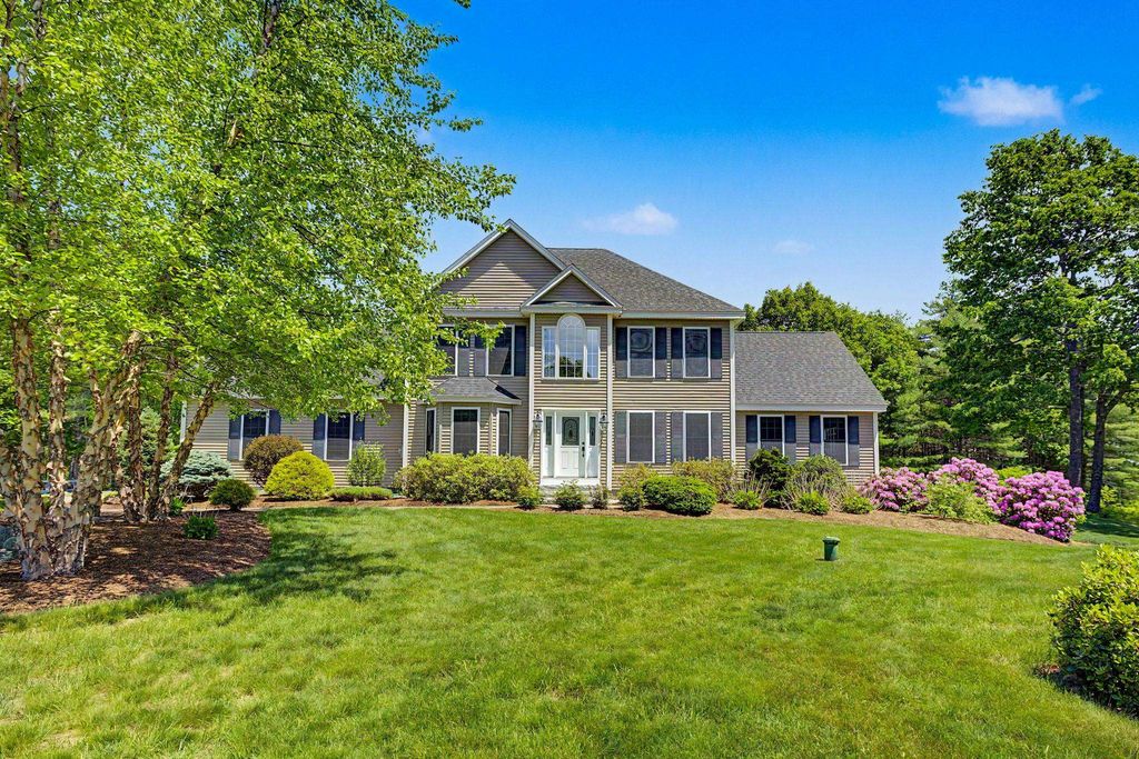 Photo of 92 Mallard Drive, Alton, NH 03809 (MLS # 5093871)