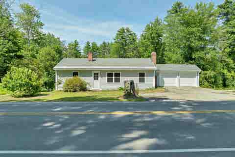 Photo of 519 North Main Street, Wolfeboro, NH 03894 (MLS # 5099872)