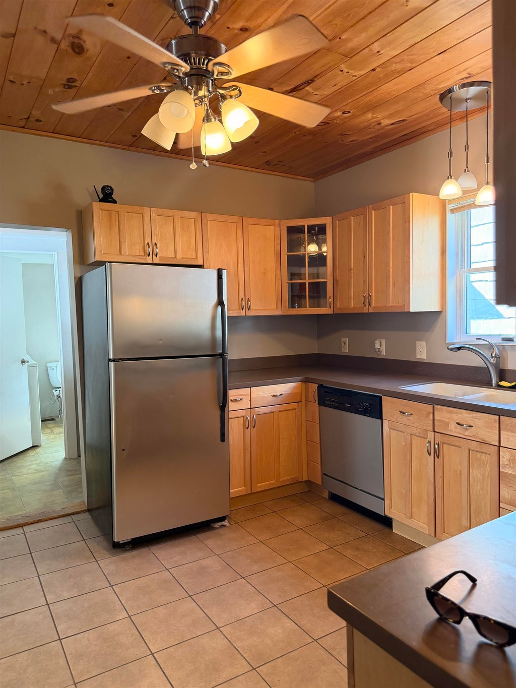 Photo of 439 Laurel Street, Manchester, NH 03103 (MLS # 5113276)