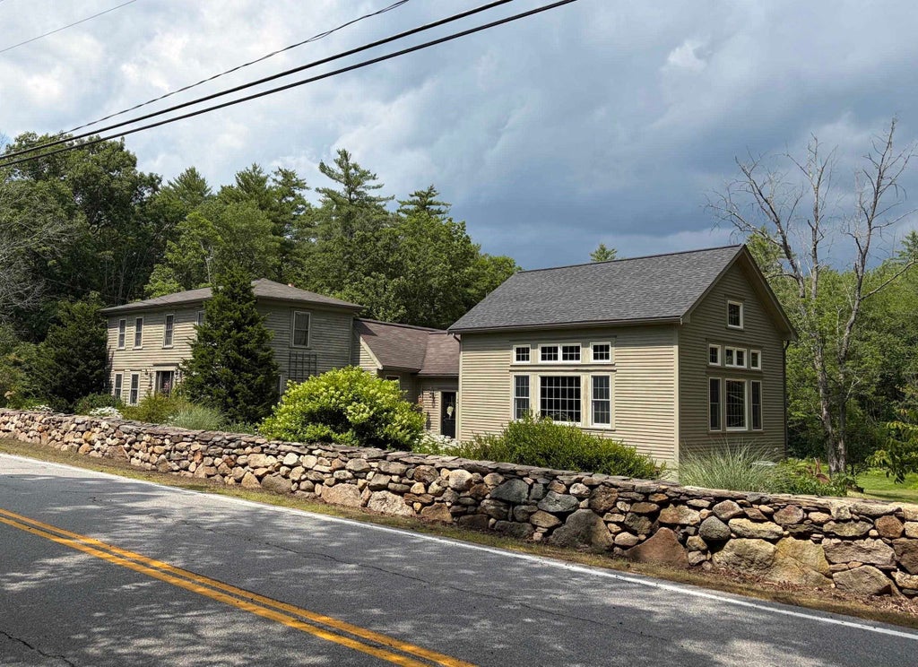 Photo of 355 Stage Road, Nottingham, NH 03291 (MLS # 5110741)