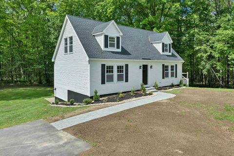 Photo of 260 Center Hill Road, Epsom, NH 03234 (MLS # 5092115)