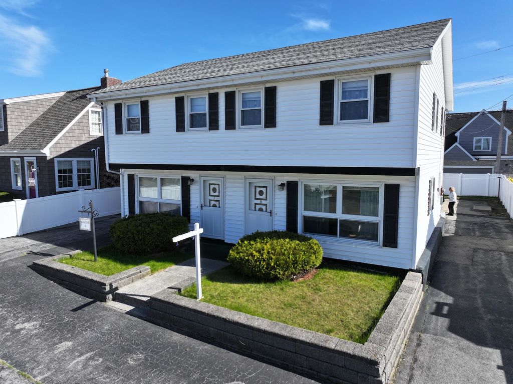 Photo of 8 Nashua Street #A &amp; B, Seabrook, NH 03874 (MLS # 5085972)