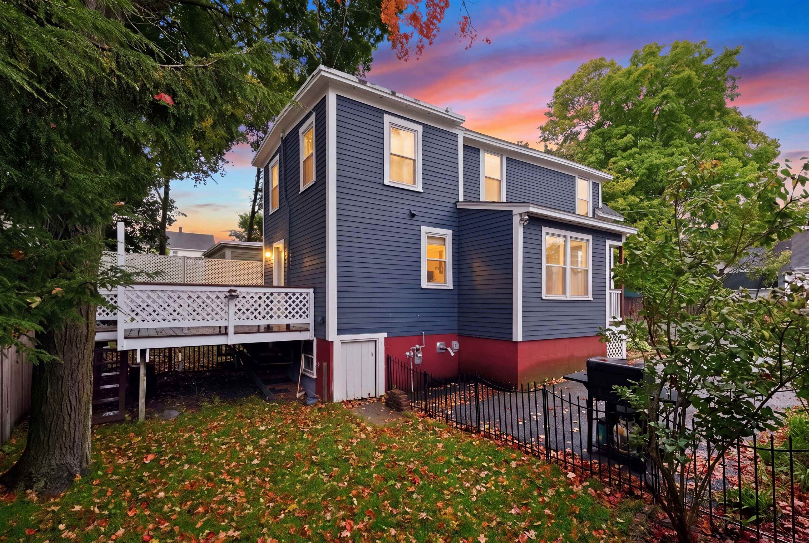 12 Perry Avenue