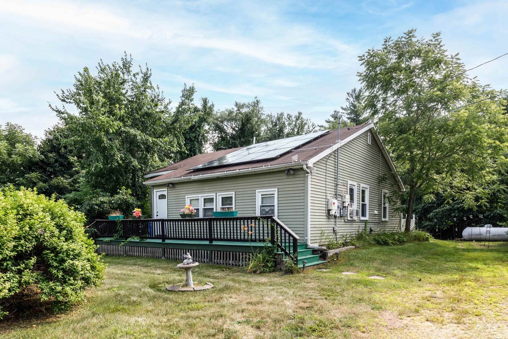 Photo of 15 Tates Brook Road, Somersworth, NH 03878 (MLS # 5101138)