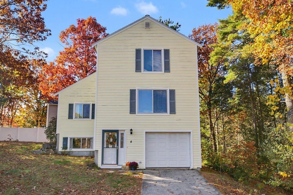 Photo of 4 Tote Road, Sandown, NH 03873 (MLS # 5115870)