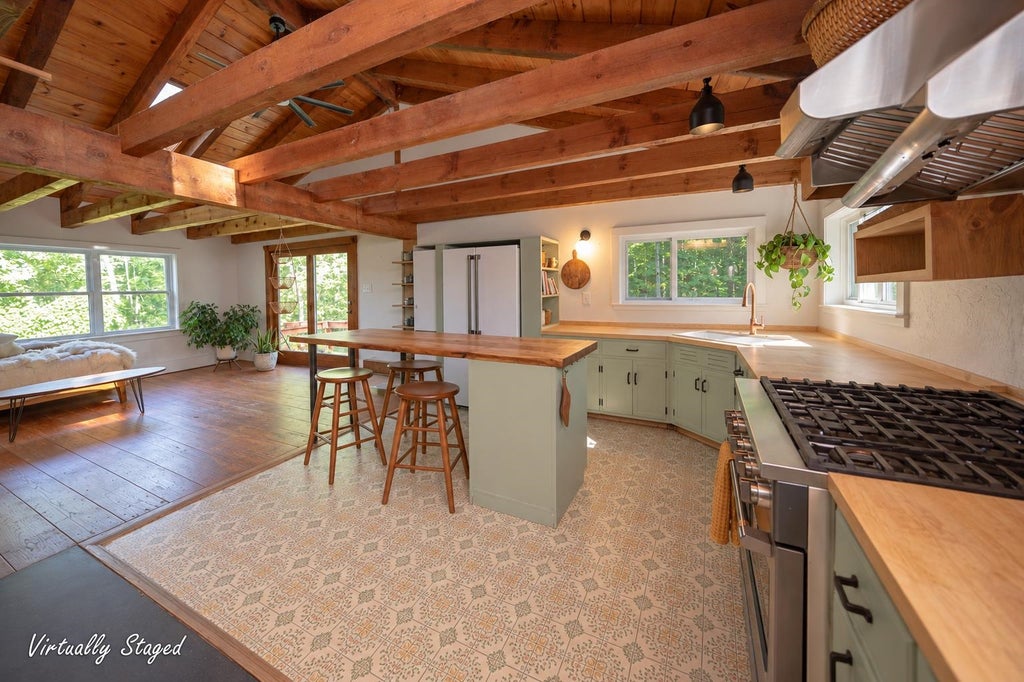 Photo of 70 Ledge Farm Road #A, Nottingham, NH 03290 (MLS # 5112973)