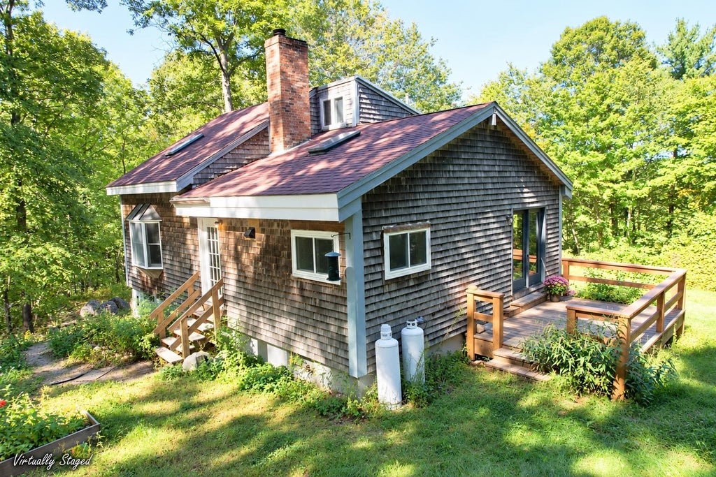 Photo of 70 Ledge Farm Road #A, Nottingham, NH 03290 (MLS # 5112973)