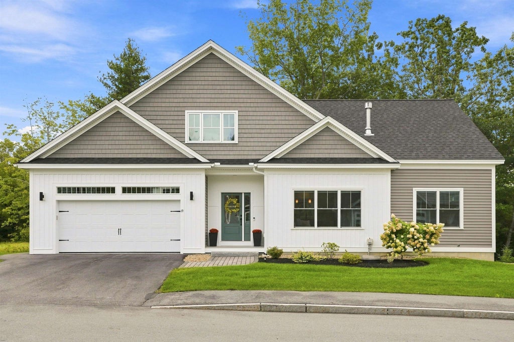Photo of 19 Wild Apple Lane, Exeter, NH 03833 (MLS # 5108595)