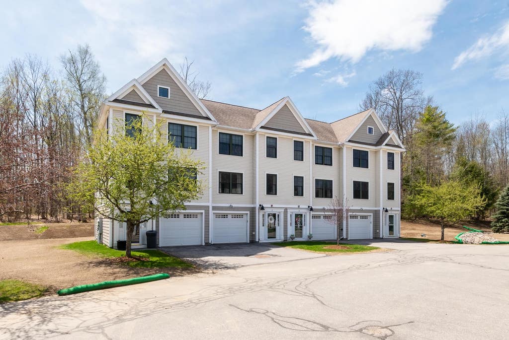 Photo of 12 Village Drive #6, Meredith, NH 03253 (MLS # 5088111)