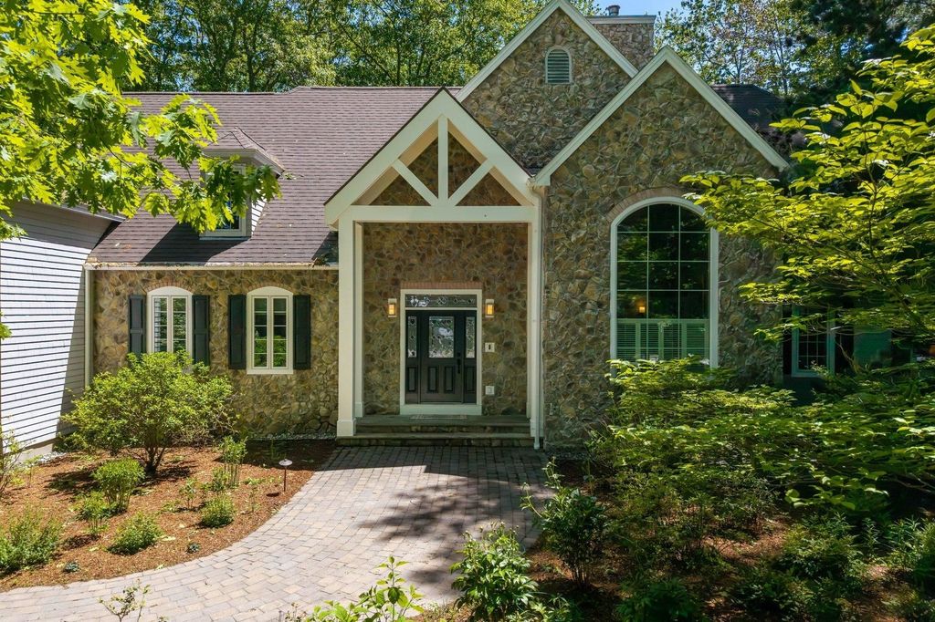 Photo of 115 Odiorne Point Road, Portsmouth, NH 03801 (MLS # 5092948)
