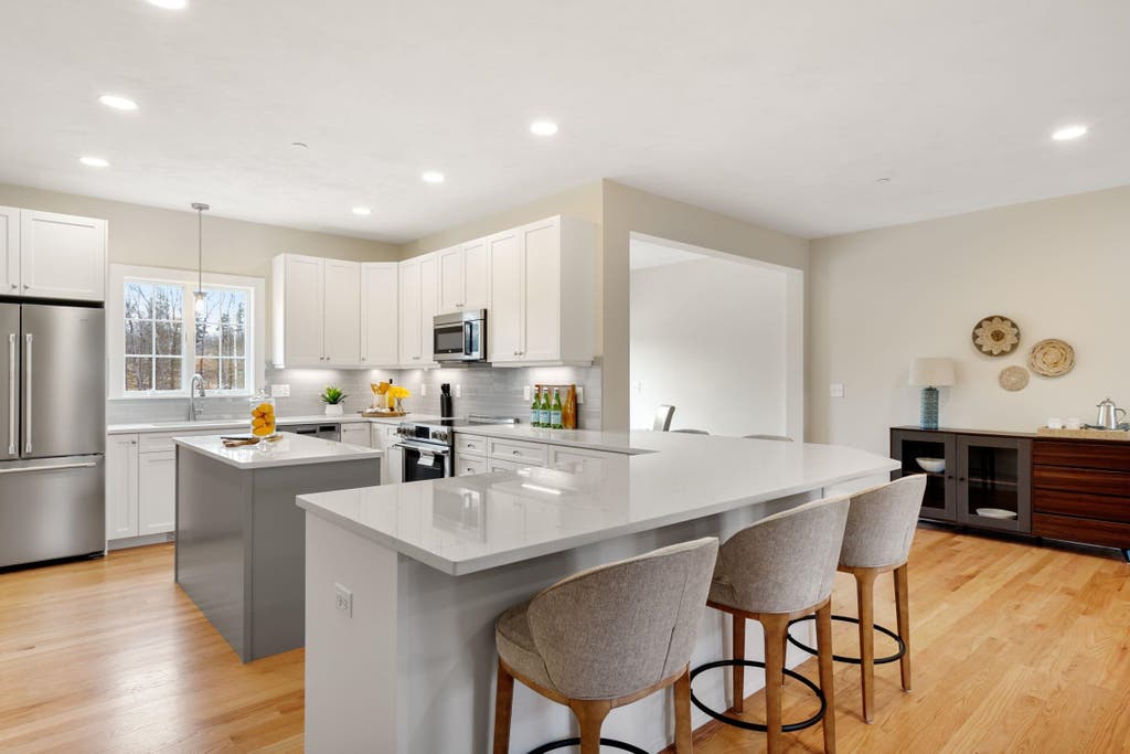 Photo of 73 Driftwood Circle #28, Sandown, NH 03873 (MLS # 5083423)