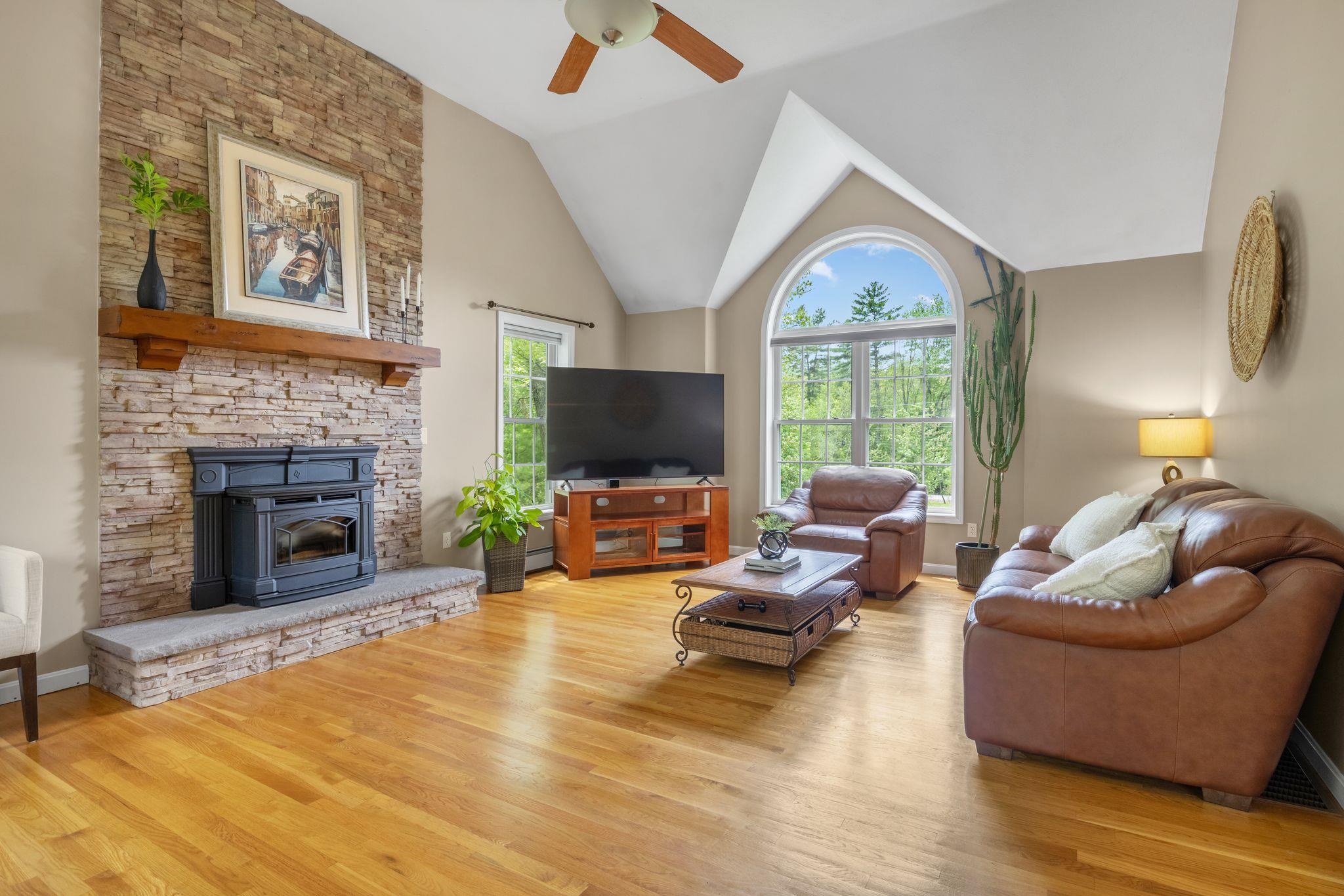 212 Oak Hill Road