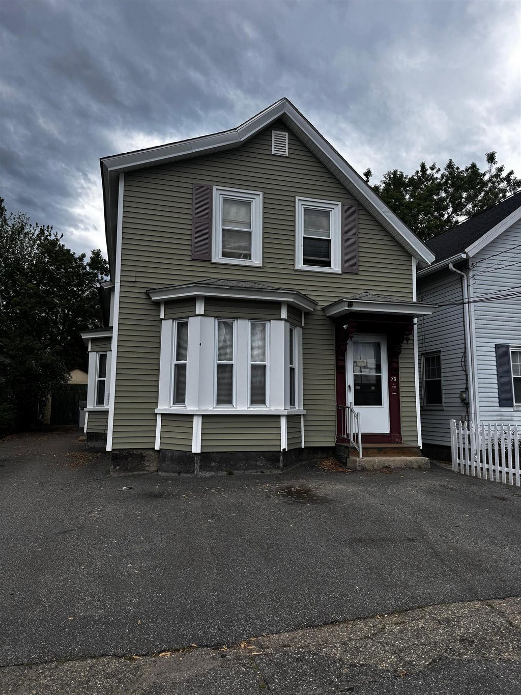 Photo of 70 Dover St Street #4, Manchester, NH 03102 (MLS # 5093433)