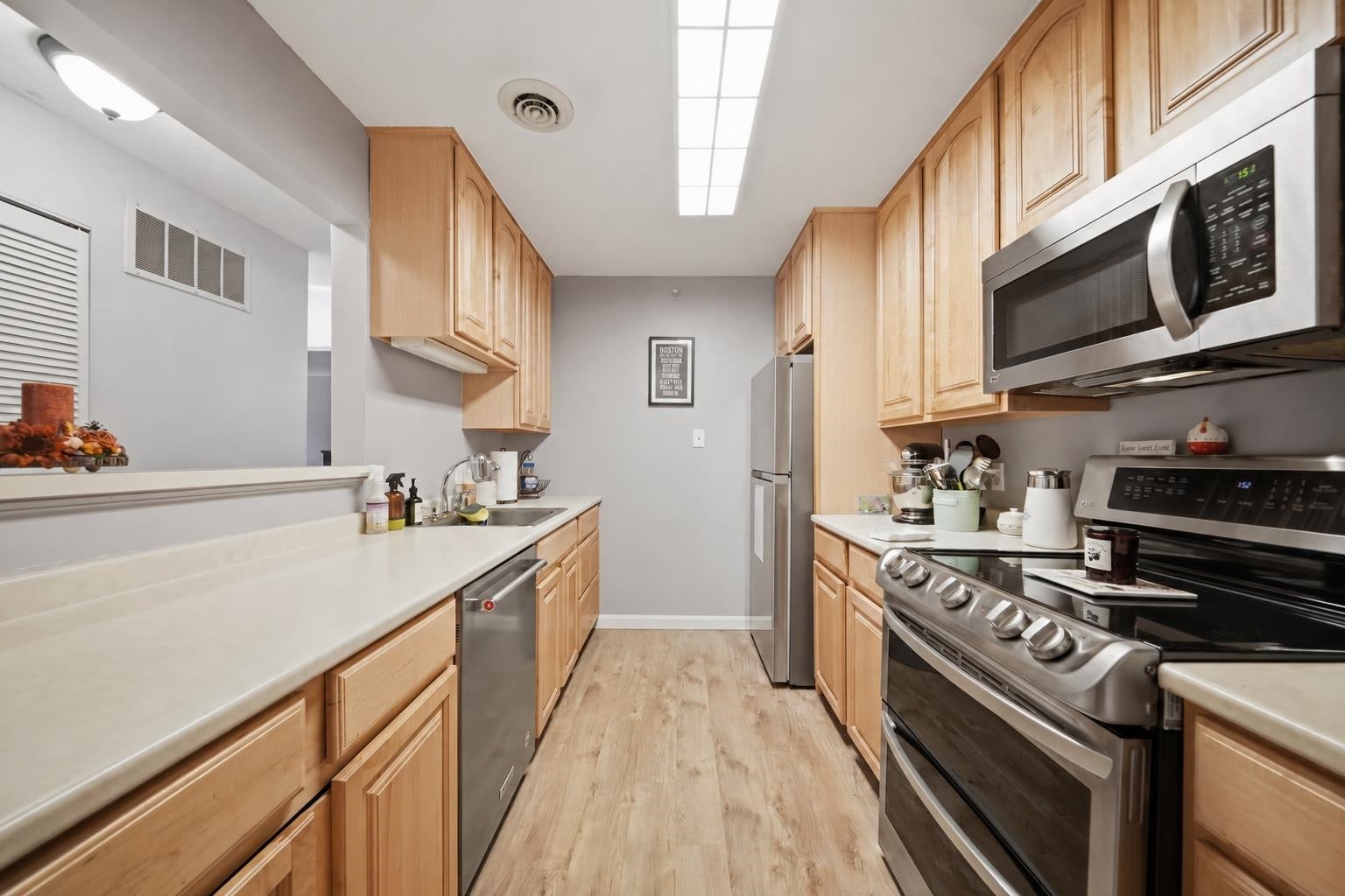 5 Bartemus Trail 301