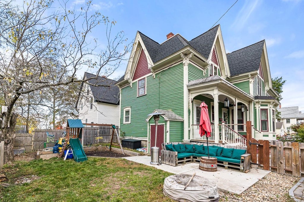 Photo of 495 Manchester Street, Manchester, NH 03101 (MLS # 5114516)