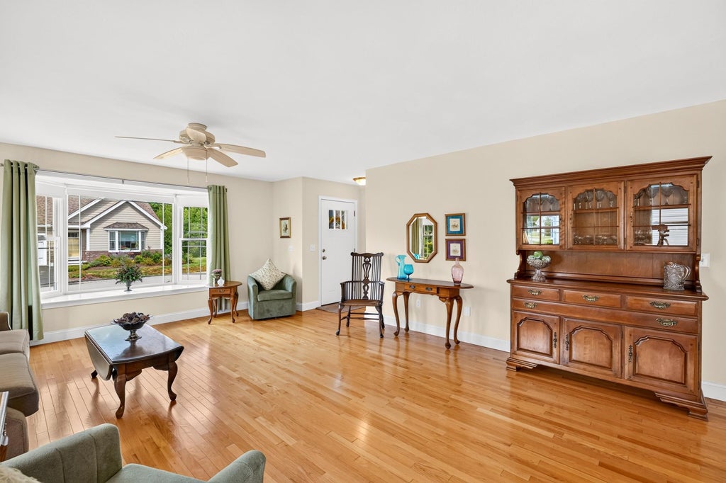 Photo of 15 Monarch Way, Kingston, NH 03848 (MLS # 5106847)