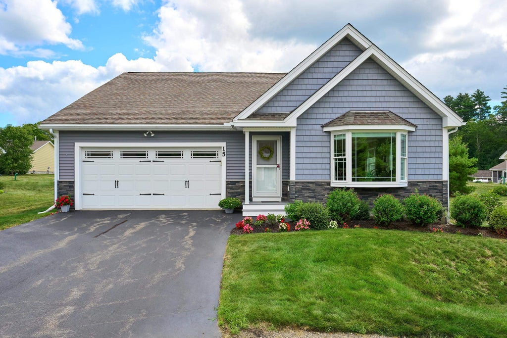 Photo of 15 Monarch Way, Kingston, NH 03848 (MLS # 5106847)