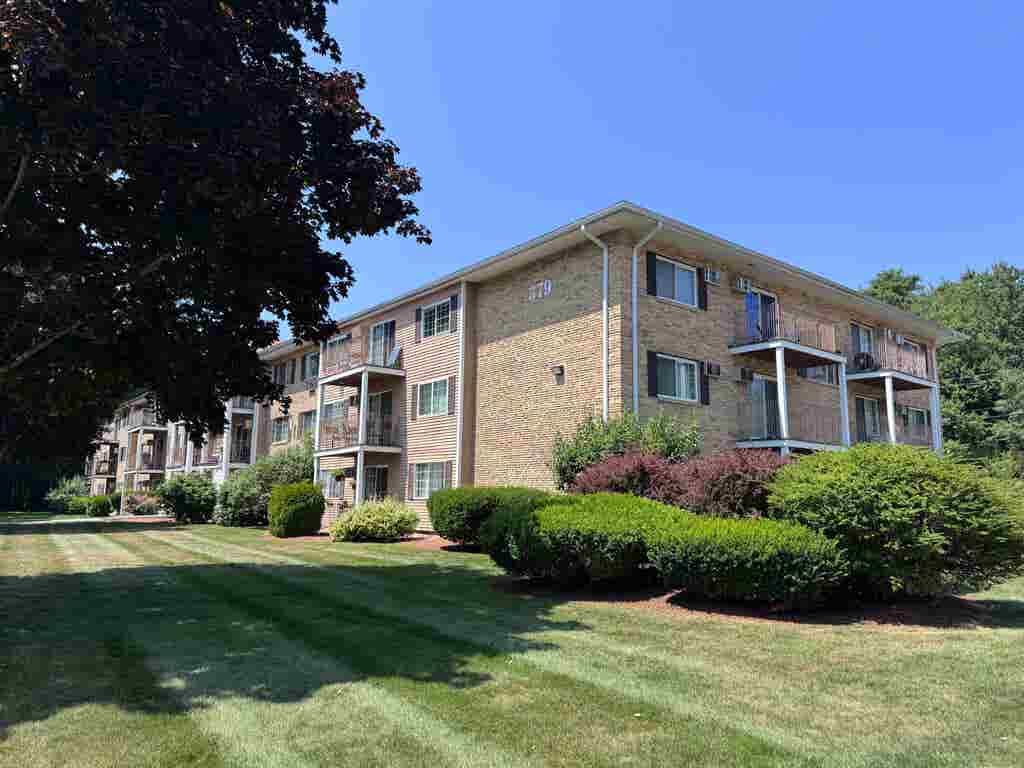Photo of 379 Huse Road #14, Manchester, NH 03103 (MLS # 5102779)