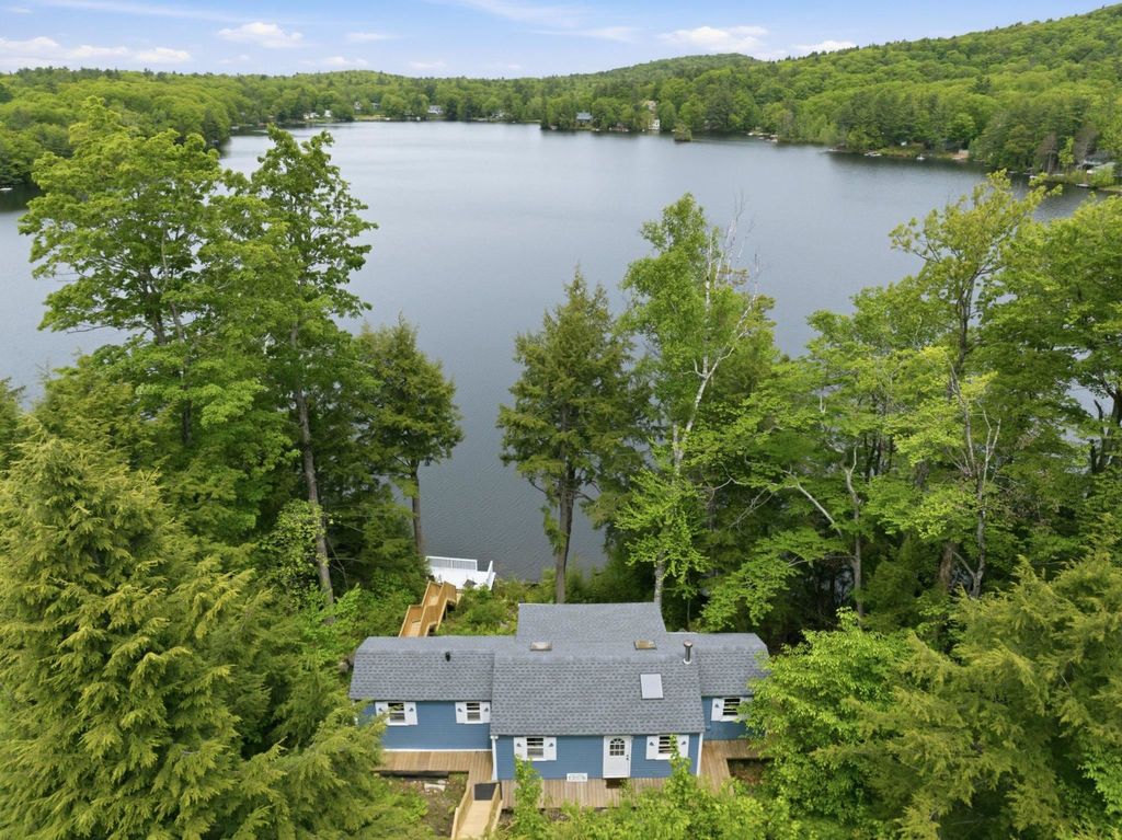 Photo of 310 Hemlock Drive, Gilmanton, NH 03237 (MLS # 5092179)
